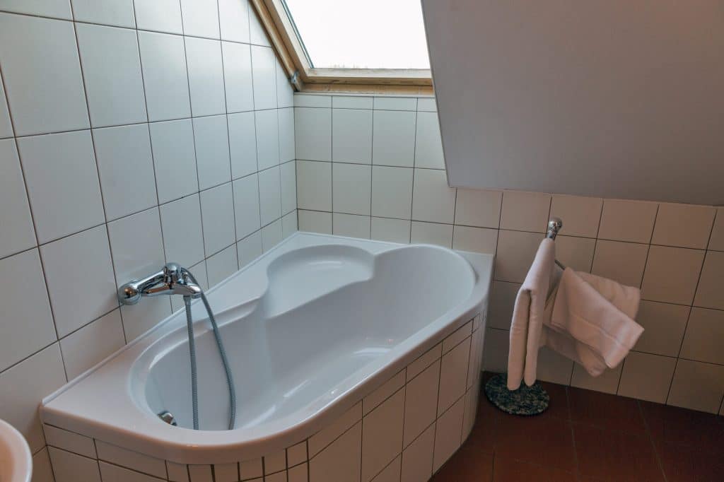 Acrylic Bathtubs Services in New Orleans Big Easy Bathrooms