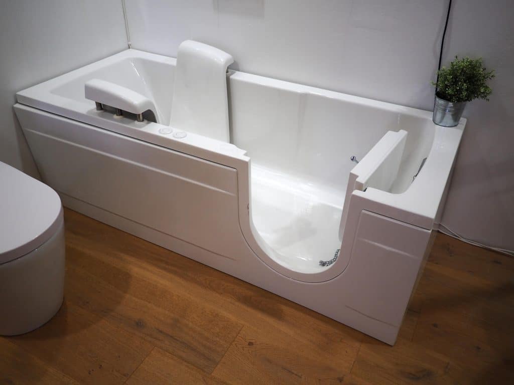 Step-in Tubs in Bathroom - Big Easy Bathrooms