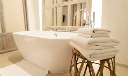 acrylic bathtub - Big Easy Bathrooms