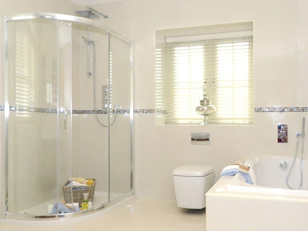 modern style bathrooms styles - Big Easy Bathrooms