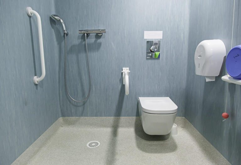 Barrier-free shower with no threshold